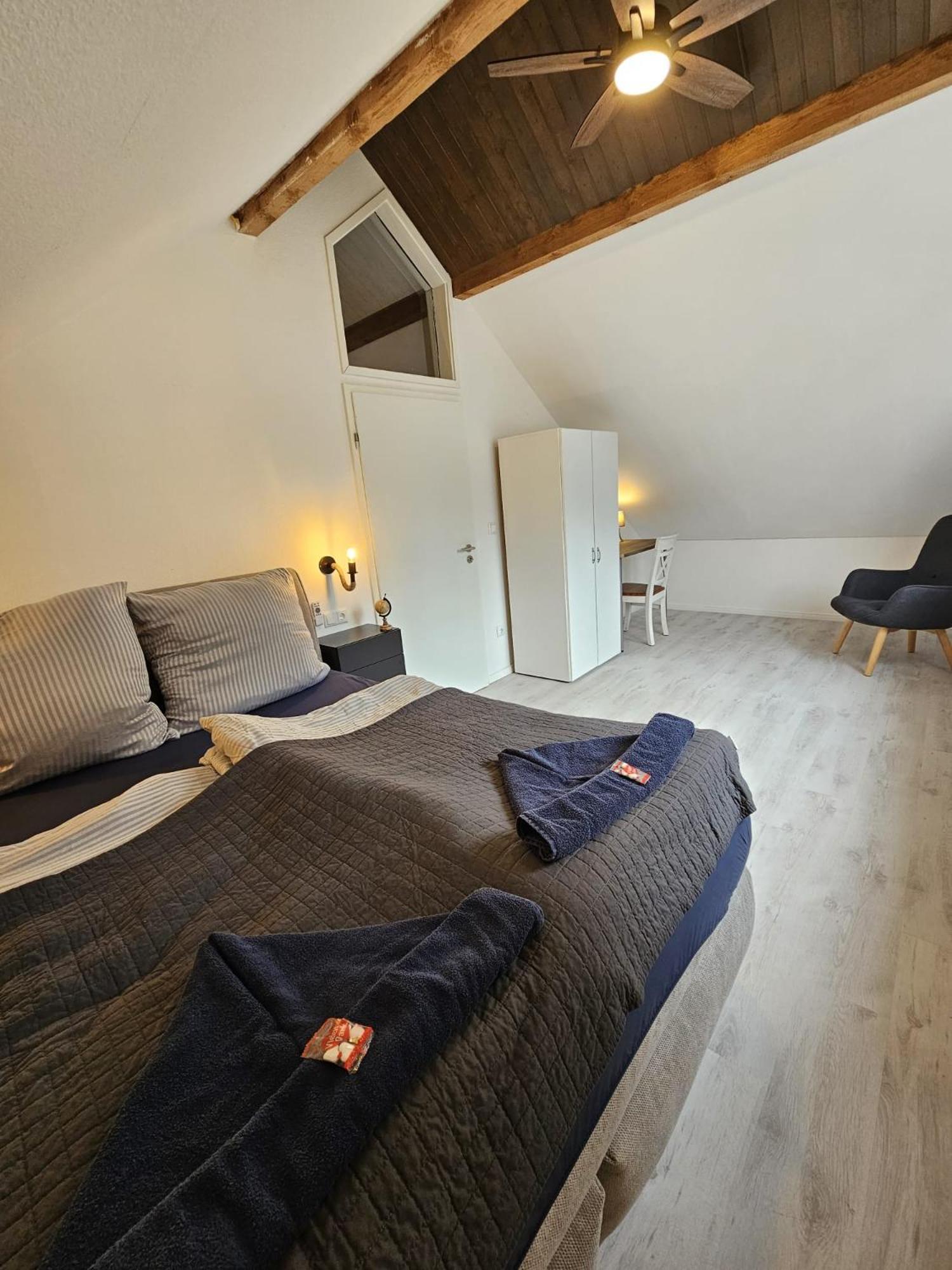 Tautraum Suite Mit Whirlpool Und Gruenem Ausblick Wilhelmshaven Luaran gambar